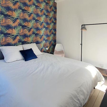 Charming Studio With View Of The Abbaye-Aux-Hommes Caen Quarto foto